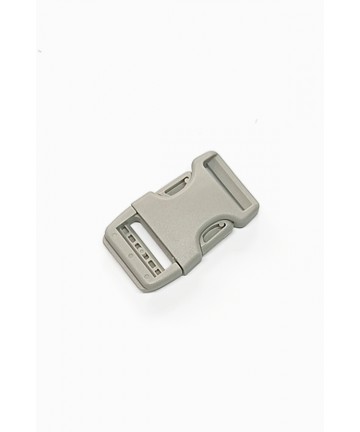ISARA shoulder strap buckle...